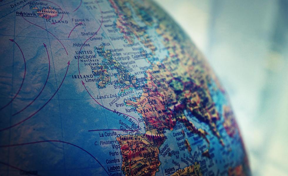 shallow focus photo of world globe